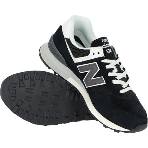 new balance unisex lifestyle sneakers.